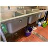 Image 9 : Advance Tabco T9-83-60-18RL 3-Basin Sink w/ Dual Drainboards & Faucet 98" x 33" x 37"H