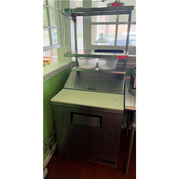 True TSSU-27-08 Sandwich/Salad Prep Table w/ Refrigerated Base & 914981 Double Shelf