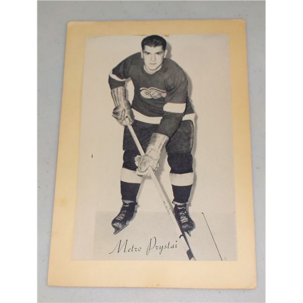 1944-64 Bee Hive Hockey Photos Group 2 NNO Metro Prystai