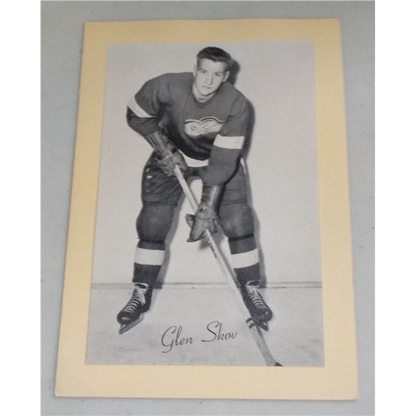 1944-64 Bee Hive Hockey Photos Group 2 NNO Glen Skov