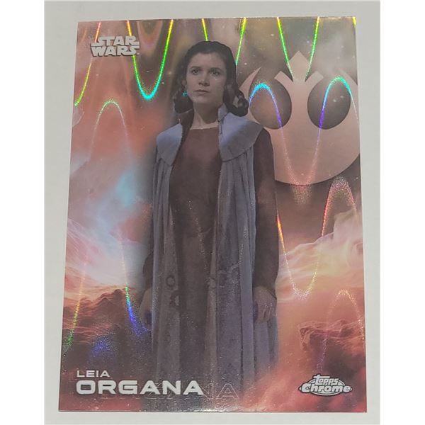 2025 Topps Chrome Star Wars RayWave Refractor card #80 Leia Organa