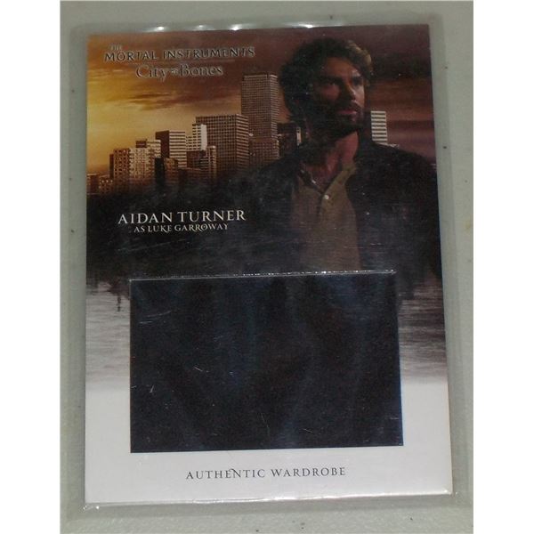 Aidan Turner 2013 Leaf Mortal Instruments Wardrobe / Relic card W-ATI