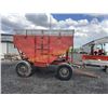 Image 2 : 175 BUSHEL DERYINCK V-BOX WITH LIGHTS