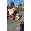 Image 7 : INTERNATIONAL 56 6 ROW PLANTER
