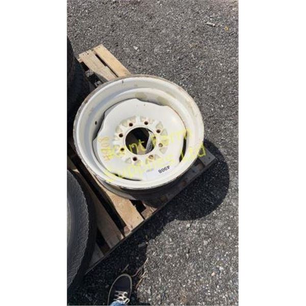 10.00 X 20 8 BOLT RIM