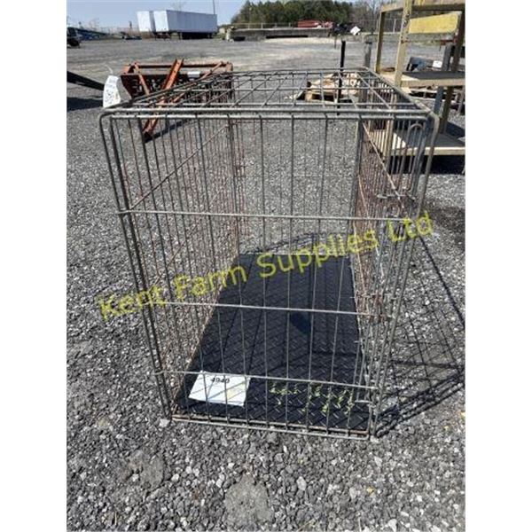 DOG CRATE W/RUBBER MAT