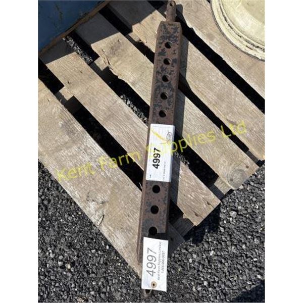 CAT 2 DRAW BAR 31 