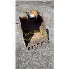 Image 5 : BACHOE 28" BUCKET