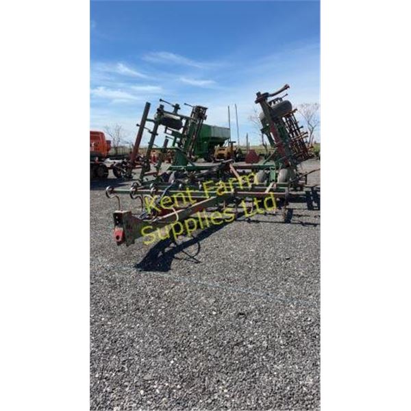JOHN DEERE 24' CULTIVATOR