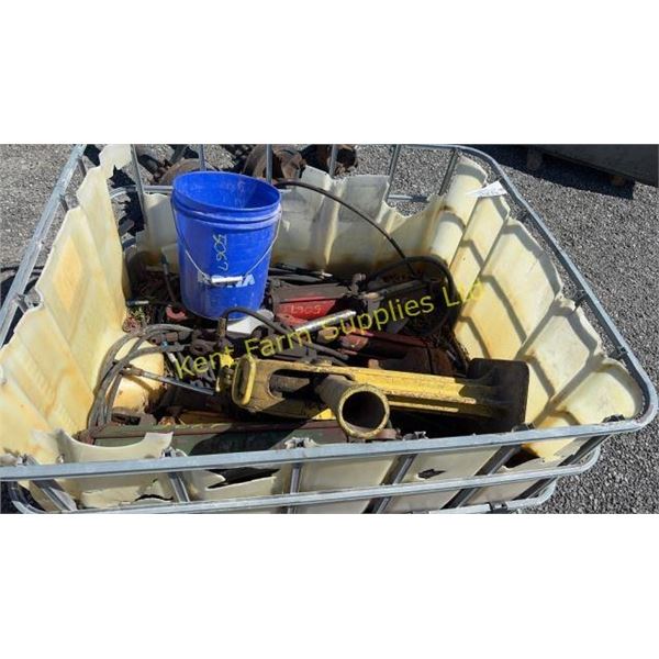 TOTE OF HYDRAULIC TREASURES