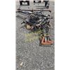 Image 2 : 1 PR OF 20' YETTER DRILL MARKERS
