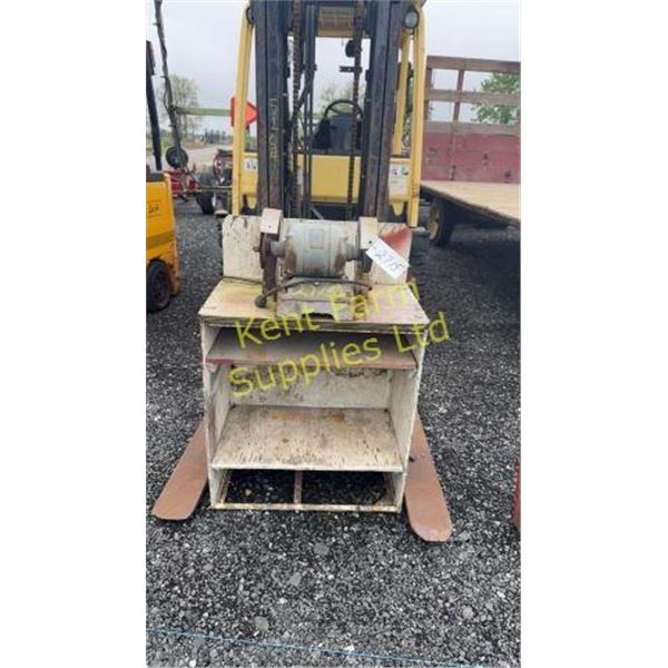 BENCH GRINDER W/WIRE WHEEL AND STAND
