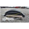 Image 3 : JOHN DEERE FRONT TRACTOR FENDERS