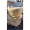 Image 2 : R12- 12" X100' X12 ROLLS ON PALLET