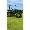 Image 6 : 2022 JOHN DEERE 5055E TRACTOR WITH SUNSHADE KIT