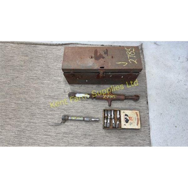 ANTIQUE TOOL BOX STEEL WITH