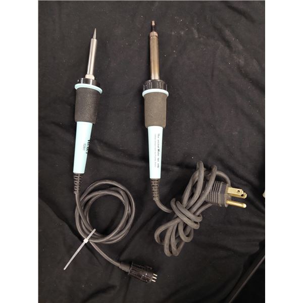 LOT DE 2 OUTIL À SOUDER ASSORTIS