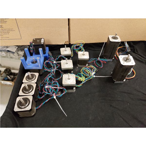 LOT DE MOTEURS "STEPPER" BIPOLAIRES