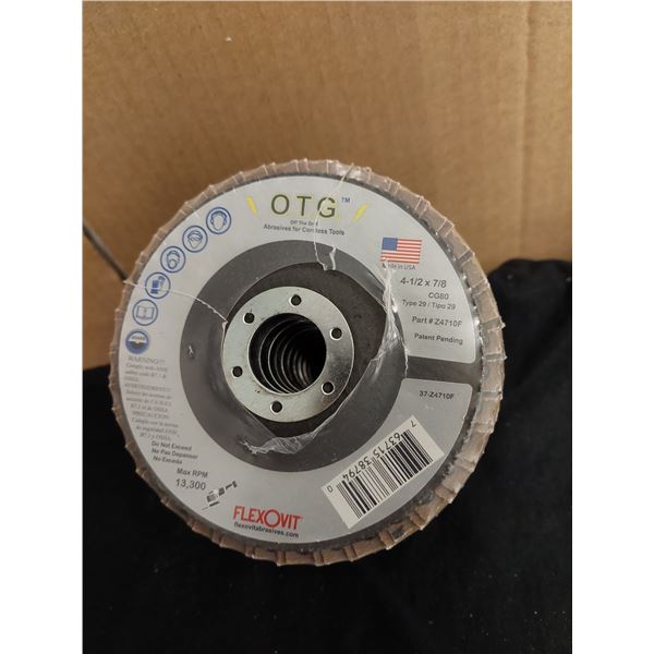 BOITE DE 10 DISQUE À LAMELLES O.I.G. 4-1/2" X 7/8" CG80 TYPE 29