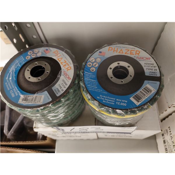 BOITE DE 10 ASST. DISQUE À LAMELLES 4-1/2" X 7/8" FIN / 5" X 7/8" FINI