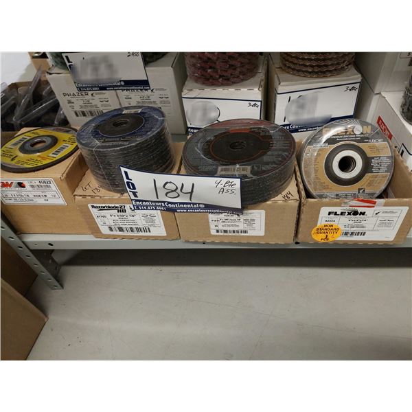 LOT 4  BOITE DE  MEULE ASSORTIES