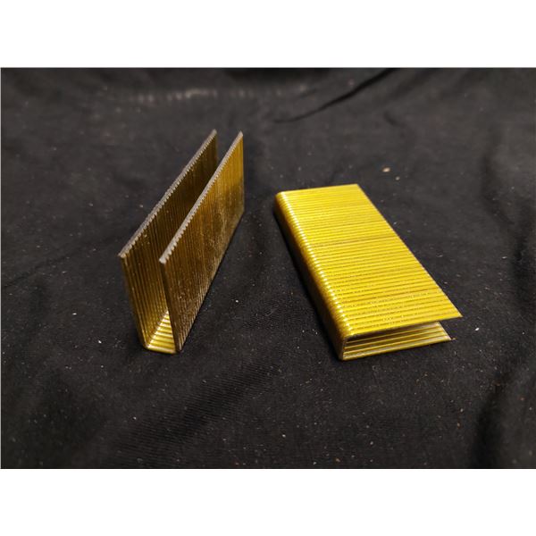 BOITE DE 1000 AGRAFE À PLANCHER 1-1/2