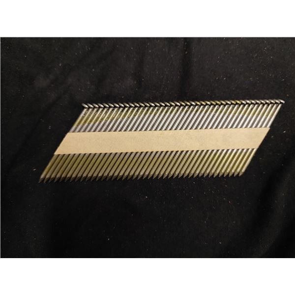 BOITE DE 2500 CLOUS À BANDE DEGRÉ 30-34 2-3/8" X 113