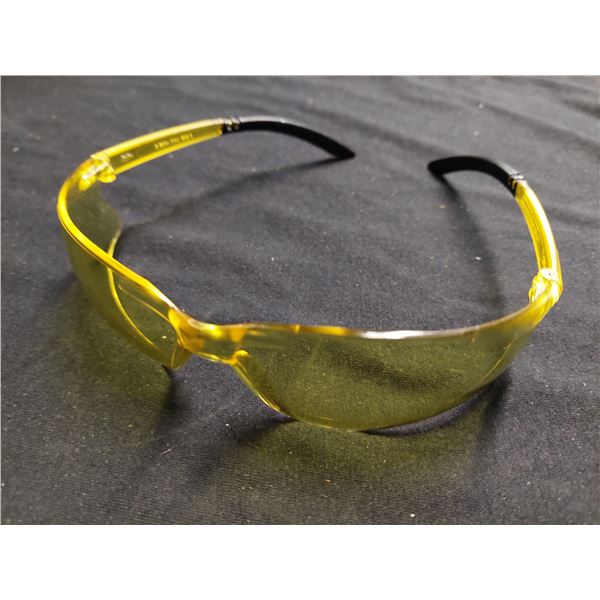 BOITE DE 12 LUNETTES DE SÉCURITÉ SÉRIE Z2000 SET317 ZENITH