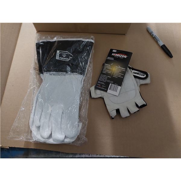 LOT DE 53 PAIRES DE GANTS ASST.