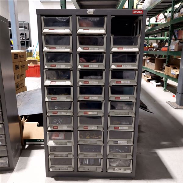 ARMOIRE MÉTAL 21" X 8-3/4" X 37" AVEC CONTENU UNION ASST. VOIR PHOTO À VÉRIFIER