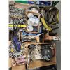 Image 1 : LOT D’ITEMS ASST.