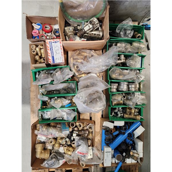 LOT D’ITEMS ASST.