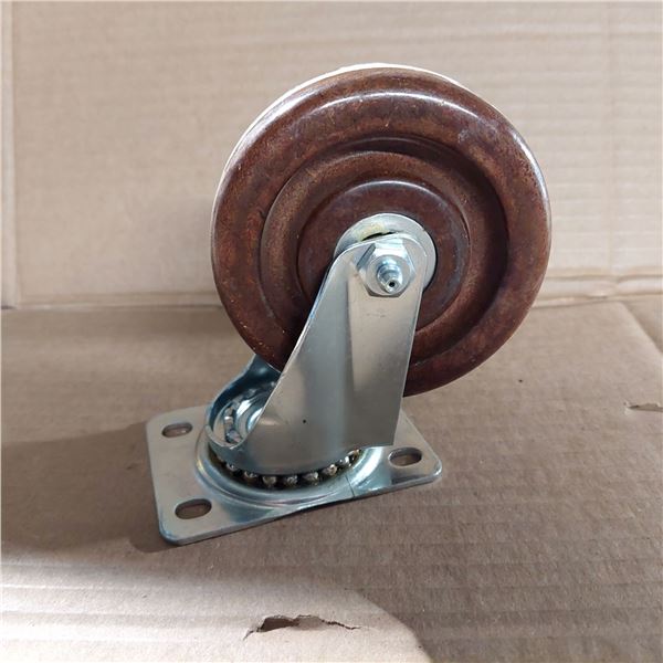 BTE/4 ROUES PIVOTANTES 4"