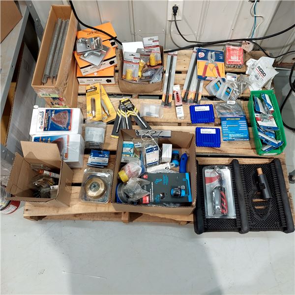 LOT D’OUTILS ASS. VOIR PHOTO