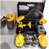 Image 2 : LOT DE 8 OUTILS + BATTERIES DEWALT