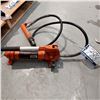 Image 1 : POMPE HYDRAULIQUE 4 TONNES STRONGARM