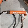 Image 3 : POMPE HYDRAULIQUE 4 TONNES STRONGARM