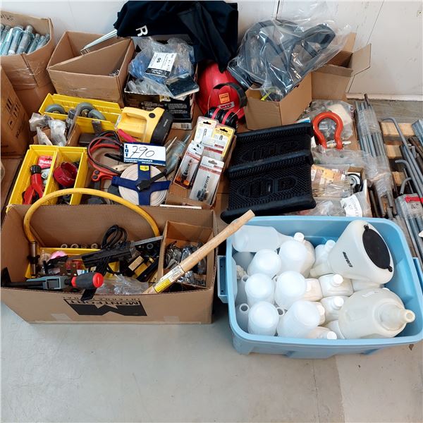 LOT DE PRODUITS ASS. VOIR PHOTO