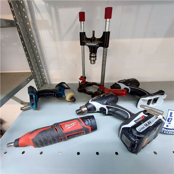 LOT DE 4 OUTILS ASS.