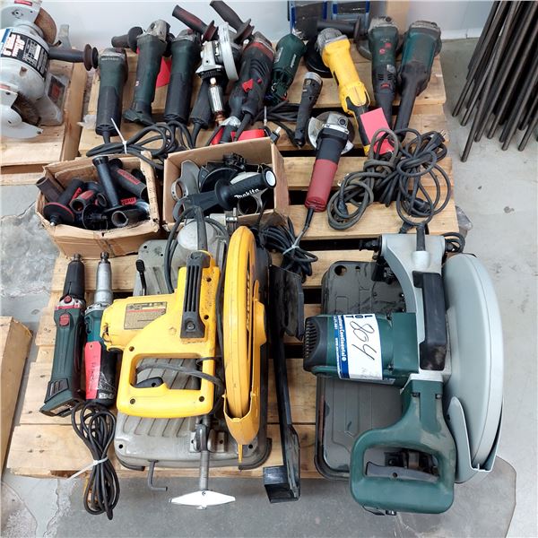 LOT  DE 10 OUTILS ASS. NON FONCTIONNELS