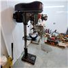 Image 2 : PERCEUSE À COLONNE 17" KING INDUSTRIEL MOD KC-119FC CONDITION INCONNUE