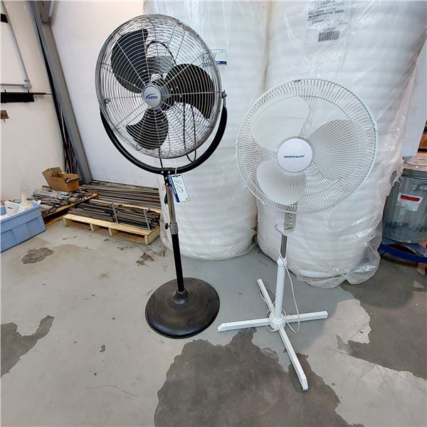 LOT DE 2 VENTILATEURS ASS.
