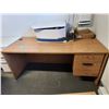 Image 2 : LOT DE 3 BUREAUX DE TRAVAIL ASS.