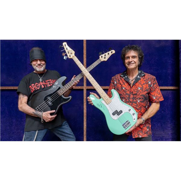 SAWTOOTH BASS GUITAR SIGNED BY BASS LEGEND PHIL SOUSSAN