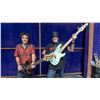 Image 9 : SAWTOOTH BASS GUITAR SIGNED BY BASS LEGEND PHIL SOUSSAN