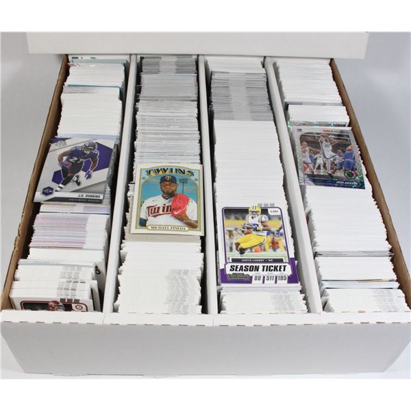 LARGE BOX OF ASSORTED SPORTS CARDS