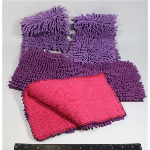 BUNDLE OF MOP HEAD CLOTHS 2 HAVE VELCRO
