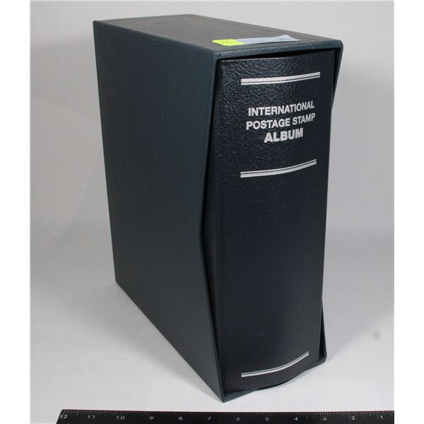 SCOTT INTERNATIONAL POSTAGE STAMP ALBUM - LARGE