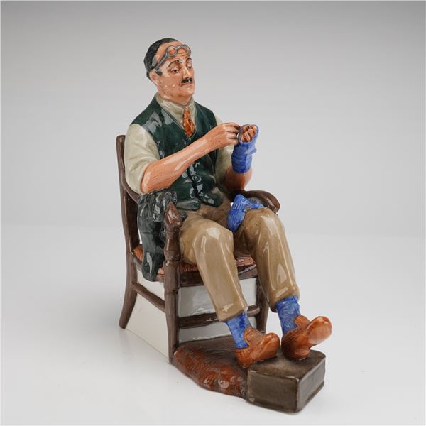 Royal Doulton The Bachelor HN 2319 Figurine