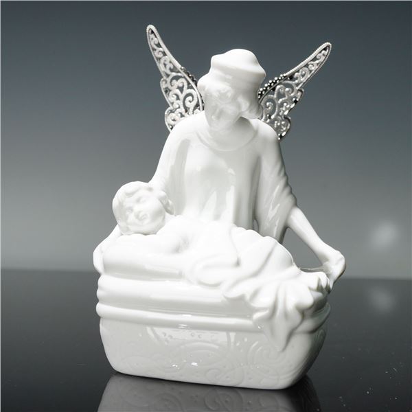 Newbridge Silverware Porcelain Mother and Child Figurine